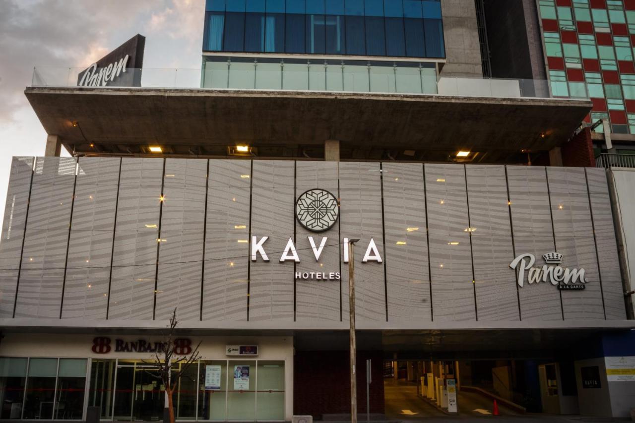 Hotel Kavia מונטריי מראה חיצוני תמונה