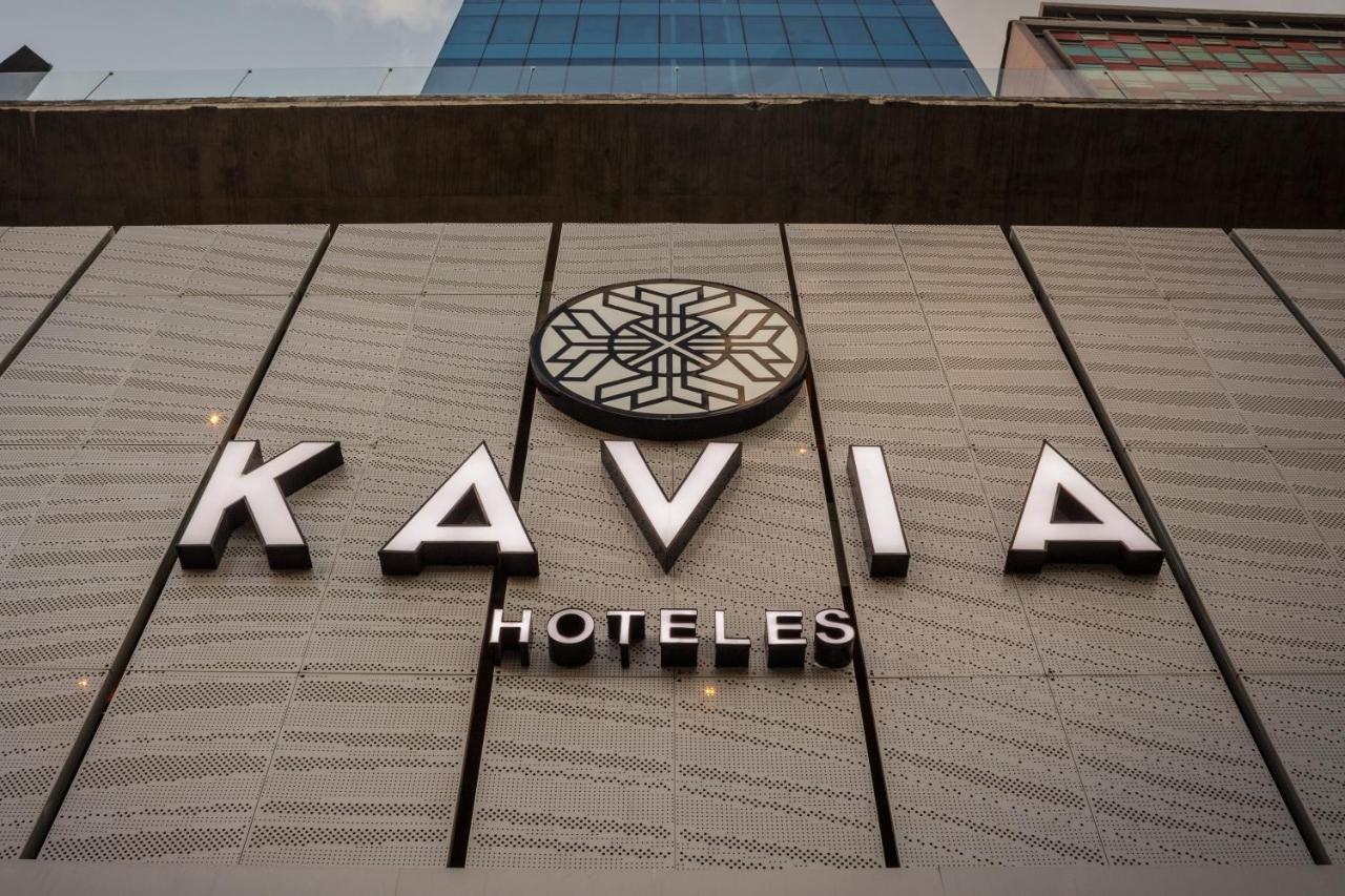Hotel Kavia מונטריי מראה חיצוני תמונה