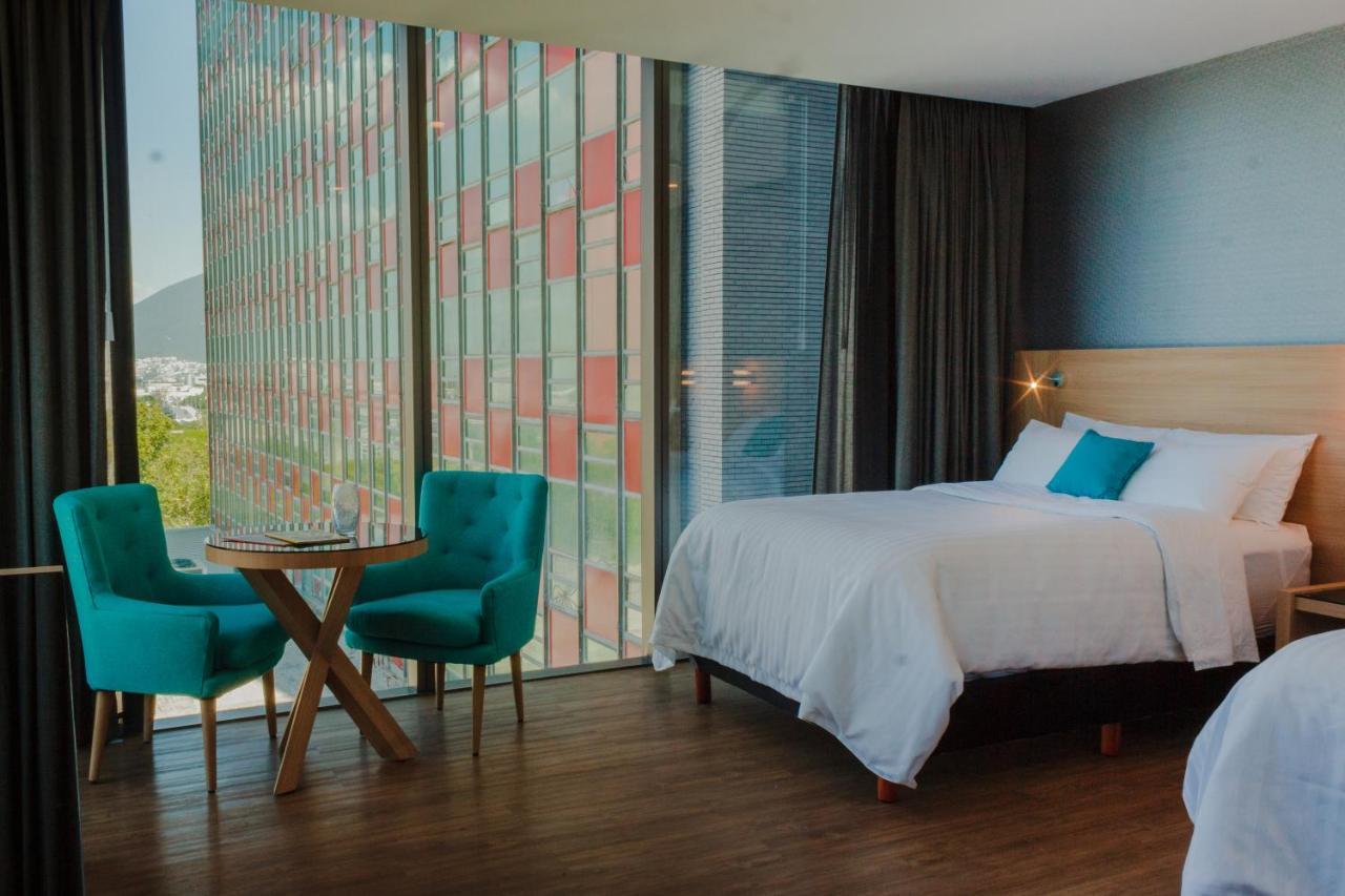 Hotel Kavia מונטריי מראה חיצוני תמונה